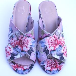 Apt. 9 Floral Block Heeled Sandals